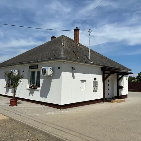 Szofia Vendeghaz Nagykallo