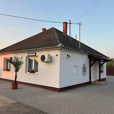 Szofia Vendeghaz * Nagykallo